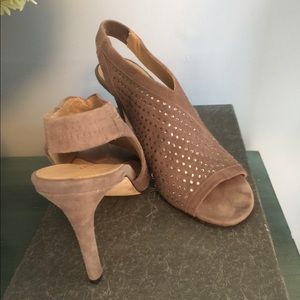 Via Spiga grey suede size 6.5